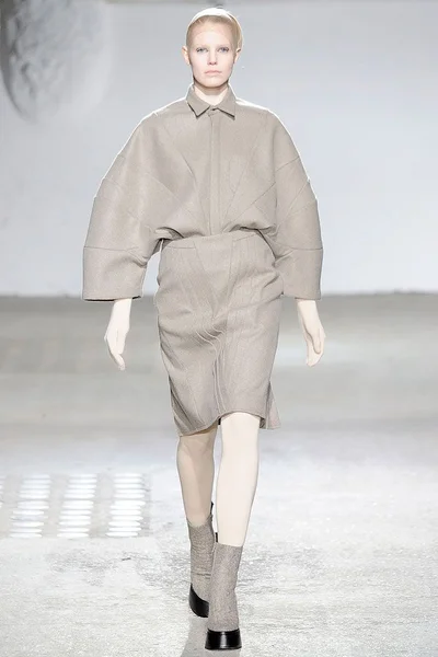Look 33